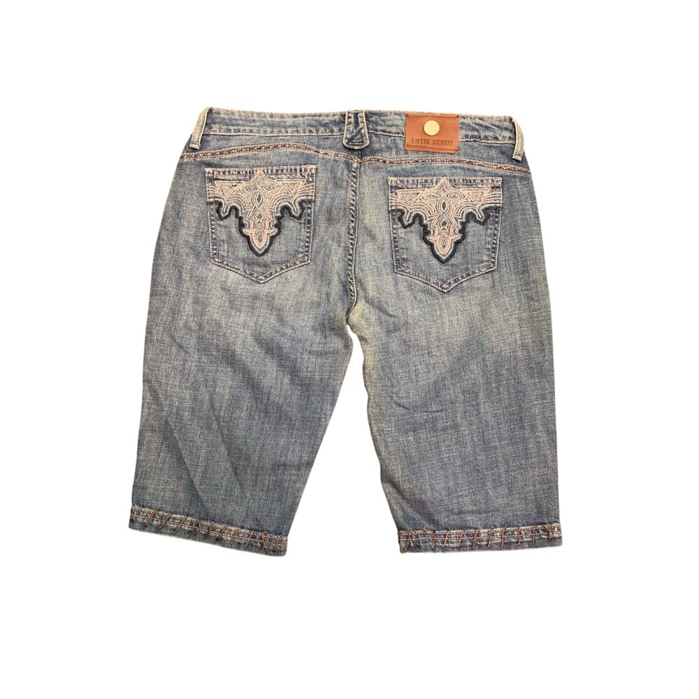 Antik Denim DIstressed Longer Length Shorts Womens size 32 NWT
